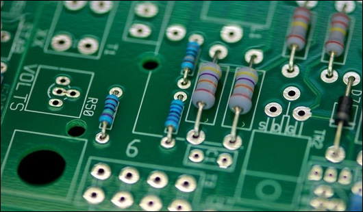 SMT PCB Assembly vs Through-Hole Assembly: A Practical Comparison