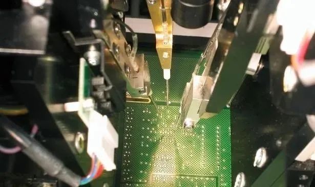 <span style="font-family:arial;font-size:14px;"><strong>Flying probe test</strong></span><span style="font-family:arial;font-size:14px;"><strong></strong></span>